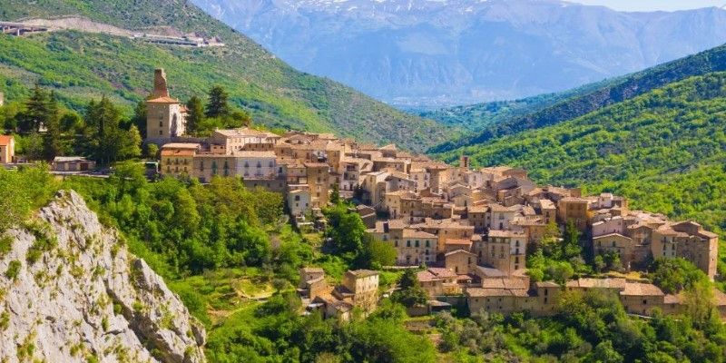 Wander Through Italy: 10 Idyllic Small Towns You Can’t Miss